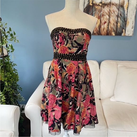 Angie Dresses & Skirts - Angie Dress Size L​
